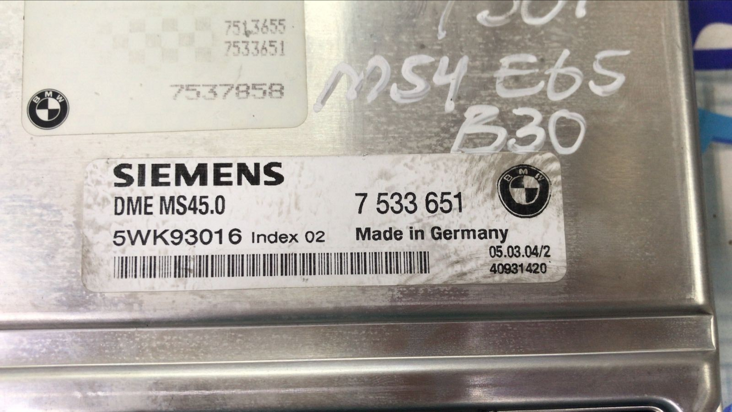 OEM BMW 730i M54B30 2005 ENGINE CONTROL UNIT ECU SET 7533651 SIEMENS