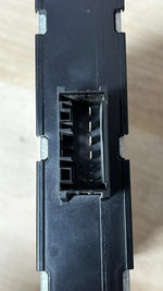 Bild in die Galerieansicht laden, 12-15 BMW F30 3' F10 5' 6' 320i 9251984 Voltage Converter Control Module