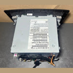 Bild in die Galerieansicht laden, Mercedes W204 Navigation Command Radio Audio Head Unit CD Player A204 9006409