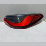 Bild in die Galerieansicht laden, 2020-2022 BMW M4 Rear Right Outer Taillight 7477606 G22 G82 430i 440i