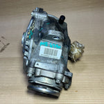 Bild in die Galerieansicht laden, 2014-2020 Mercedes-Benz W222 OM642 Front Axle Differential Carrier A221 3308600