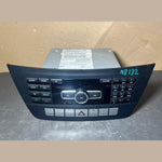 Bild in die Galerieansicht laden, Mercedes W204 Navigation Command Radio Audio Head Unit CD Player A204 9006409