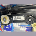 Bild in die Galerieansicht laden, 7303786-03 right front window lifts for BMW 6 SERIES COUPE (F13)