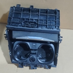 قم بتحميل الصورة إلى عارض الصور، BMW G20 G21 G26 CENTRE CONSOLE TRAY STORAGE CUP HOLDER COMPARTMENT - 6809803