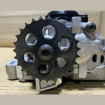 Bild in die Galerieansicht laden, 2017 BMW M5 Engine Oil Pump 7852262 M5 F90, M8 F91 F92 F93 XM F95 F96