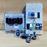 قم بتحميل الصورة إلى عارض الصور، BMW F30 F25 N20 ENGINE CONTROL UNIT DME BOSCH OEM SET WITH KEY - 7646763