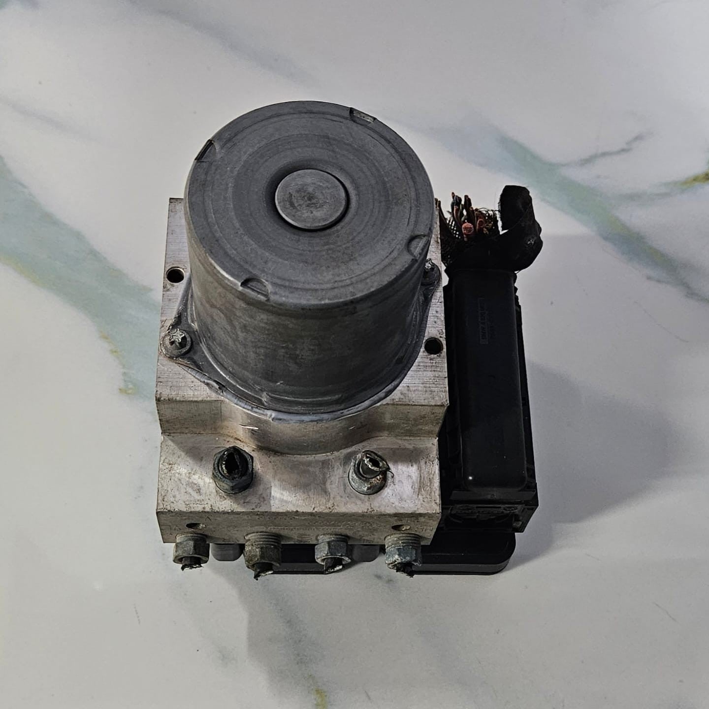 OEM BMW F10 F12 F01 F02 ABS Anti Lock Brake DSC Pump Module 6853400