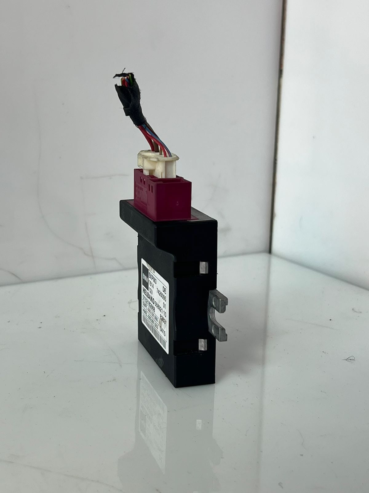 2015-2018 BMW X4 xDrive28i Fuel Pump Control Module 7426095 OEM