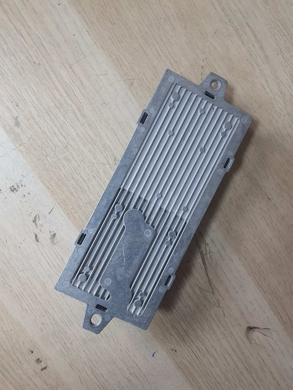 2002-2005 BMW 745i Dynamic Drive Control Module 6762208 E60, E61, E63, E64, E65,