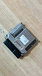 Load image into Gallery viewer, 2004-2011 BMW X3 Engine Control Unit 8506373 X3 E83 2.0d N47 177HP