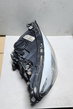 Bild in die Galerieansicht laden, BMW 2010-2013 535GT Adaptive Xenon Headlight Right 7199616 F07 GT