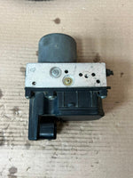 Load image into Gallery viewer, 2001-2003 BMW 5' 7' 525i E38 E39 ABS Pump Control Module 6750345 OEM