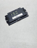 Bild in die Galerieansicht laden, 2007-2013 BMW X5 E70 Footwell Light Control Module 9153804 OEM