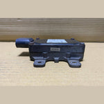 Bild in die Galerieansicht laden, 2014-2017 BMW i8 Transmission Fluid Pump Control Module 8648526