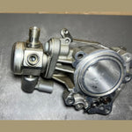 قم بتحميل الصورة إلى عارض الصور، 12-18 Mercedes W212 C300 M276 High Pressure Fuel Pump W/Housing A276 0700601 OEM