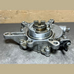 قم بتحميل الصورة إلى عارض الصور، 2012 Mercedes-Benz W207 E-Class OM276 Cylinder Head Vacuum Pump A276 2300065 OEM