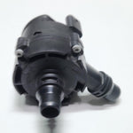 Bild in die Galerieansicht laden, 2016 BMW X3 Auxiliary Water Pump 7643949 3 Series F30 F31 F35 OEM