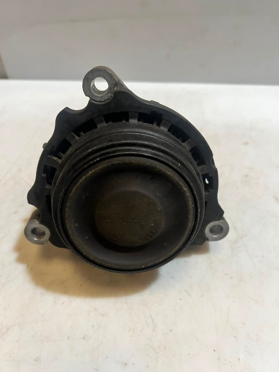 2015-2017 BMW X3 F25 X4 F26 2.0L RIGHT Engine Mount MOTOR 6868490 OEM