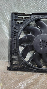 Bild in die Galerieansicht laden, 2023-2025 BMW i4 Radiator Cooling Fan 9886712 i4 G26 E-Drive 40M