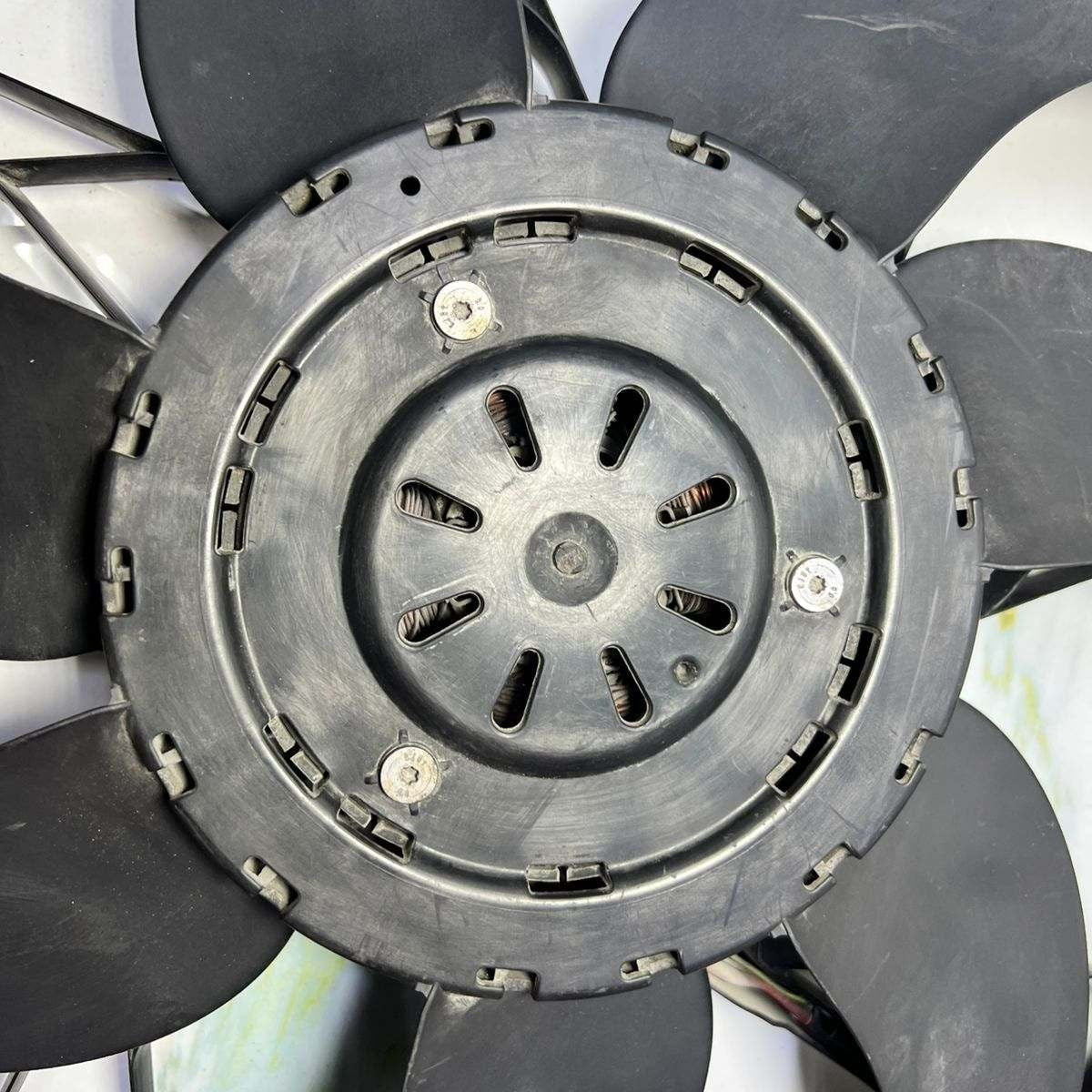 2006-2013 Mercedes-Benz ML350 Radiator Cooling Fan Assembly A 164 500 04 93