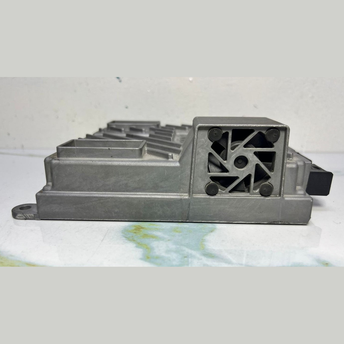 Mercedes-Benz Control Unit Sound System A0009000518 W205 C-Class