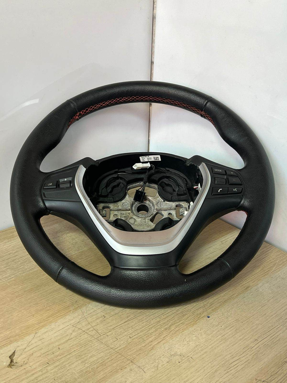 BMW Steering Wheel 6863201 1 Series F20 F21 and 2 Series Coupe F22 F87