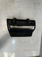 Bild in die Galerieansicht laden, 2007-2014 BMW X5 E70 and X6 E71 Climate Control A/C Panel 9227923 9208218 OEM