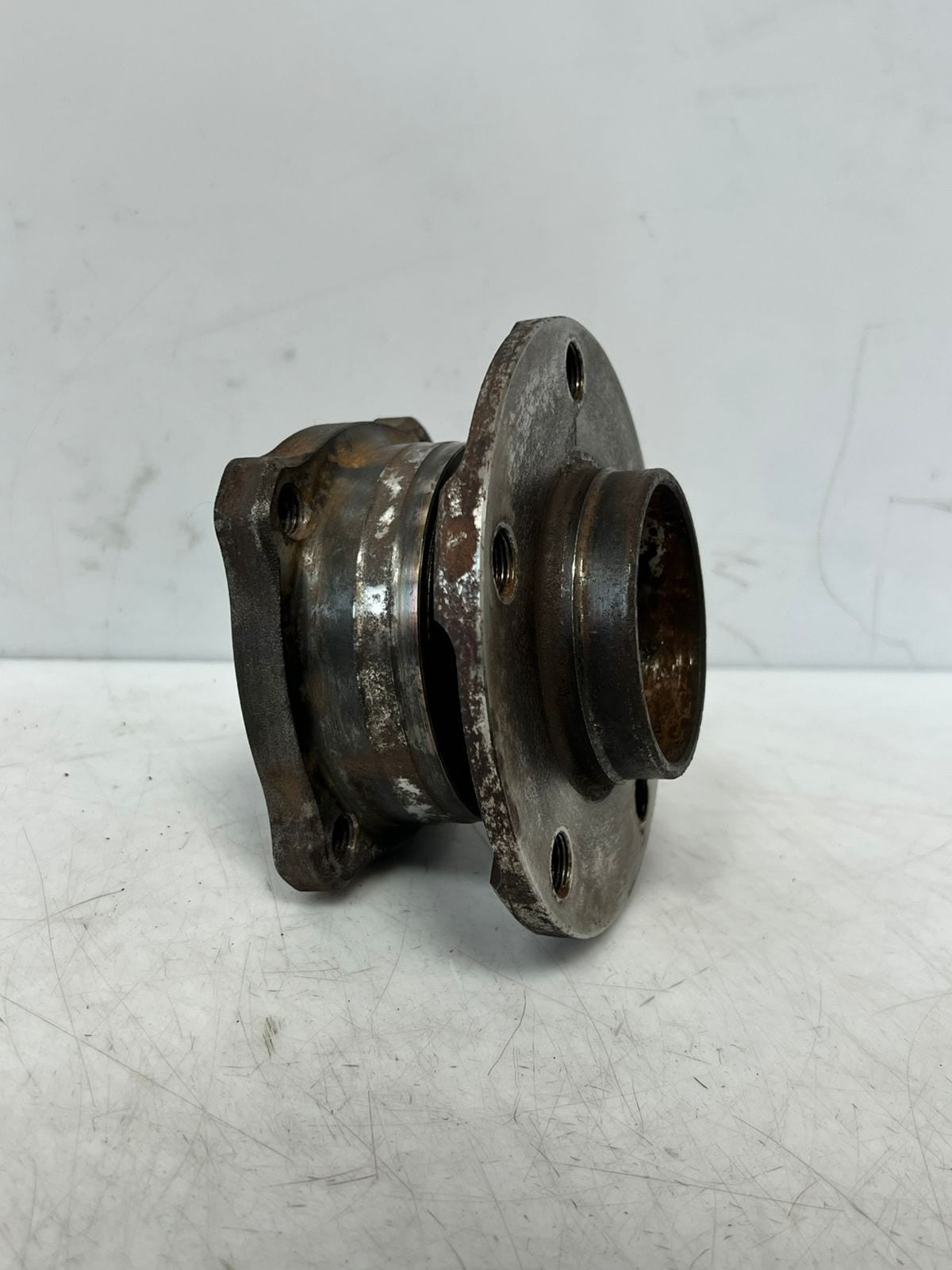 BMW F10 F11 5' F01 F02 F07 F06 7' Rear Wheel Hub Bearing Rear Axle 6777844 OEM