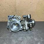 قم بتحميل الصورة إلى عارض الصور، 12-18 Mercedes W212 C300 M276 High Pressure Fuel Pump W/Housing A276 0700101 OEM