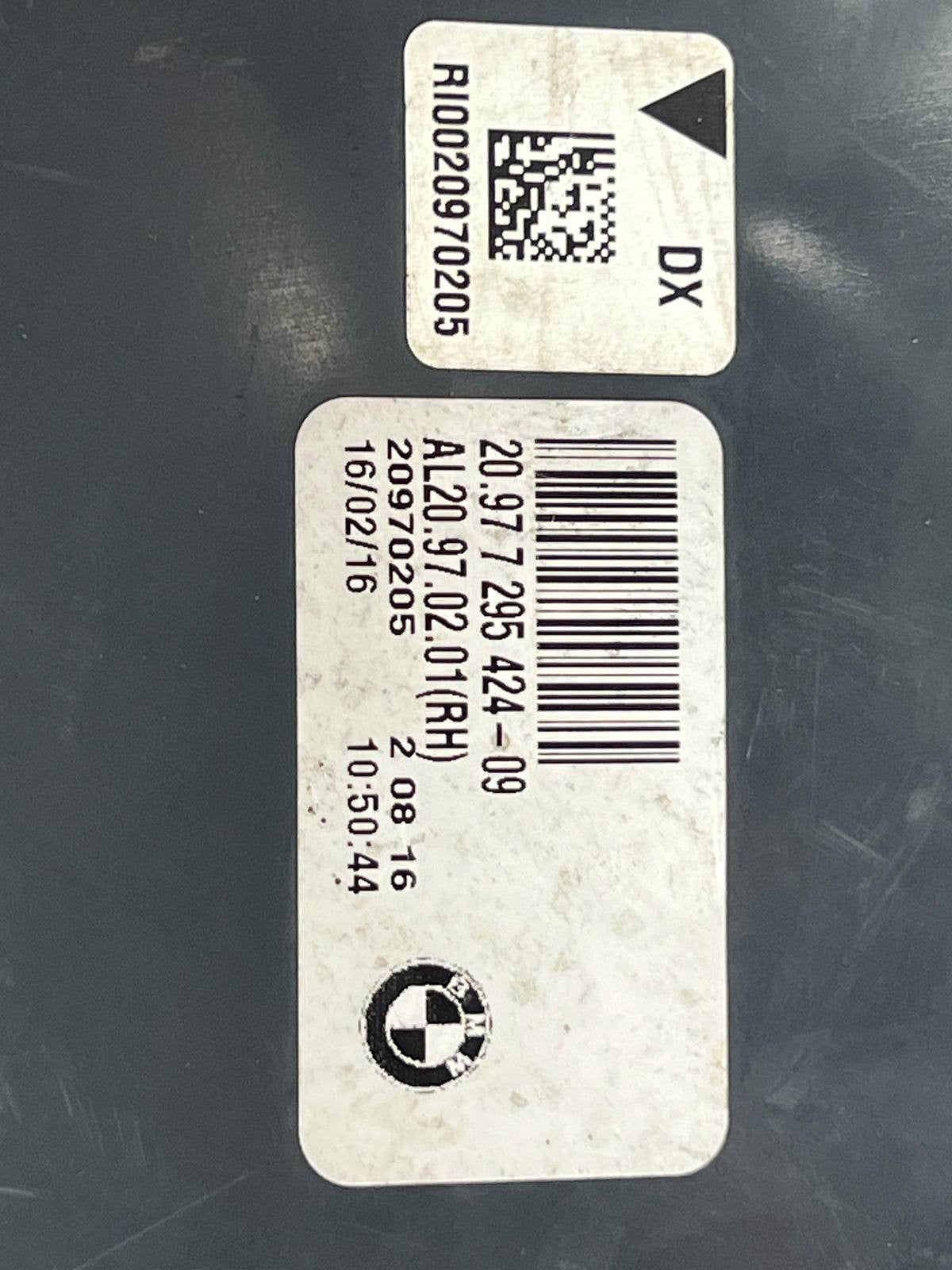 OEM BMW Rear Tail Light Assembly 7295424 Right Genuine 2' F22, F23, F87 OEM