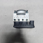 Bild in die Galerieansicht laden, 2015-2018 BMW M4 Abs Anti Lock Brake Pump Module 7852637 M3 M4 F82 OEM