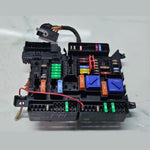 قم بتحميل الصورة إلى عارض الصور، BMW F40 F44 F45 F46 i8 Mini F57 F60 Fuse Box Power Distribution box 9360501 OEM