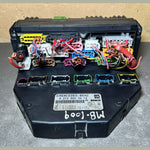 قم بتحميل الصورة إلى عارض الصور، 10-20 Mercedes W212 E350 SLK350 C250 Front SAM Module Relay Fuse Box OEM