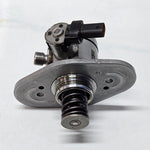 Bild in die Galerieansicht laden, 2018 BMW 640 X5 M and X6 G14 N63 High Pressure Fuel Pump 8648176 OEM