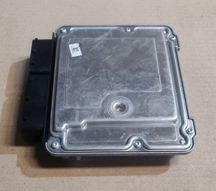 BMW X3 F25 N47N ENGINE CONTROL ECU UNIT MODULE ONLY DDE 8572419