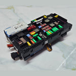 Bild in die Galerieansicht laden, 2019-2023 BMW X7 X5 G05 Rear Power Distribution Fuse Box 8706212 OEM