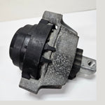 Bild in die Galerieansicht laden, BMW 5 Series G30 Right Side Engine Mount 6883514 2016-2022