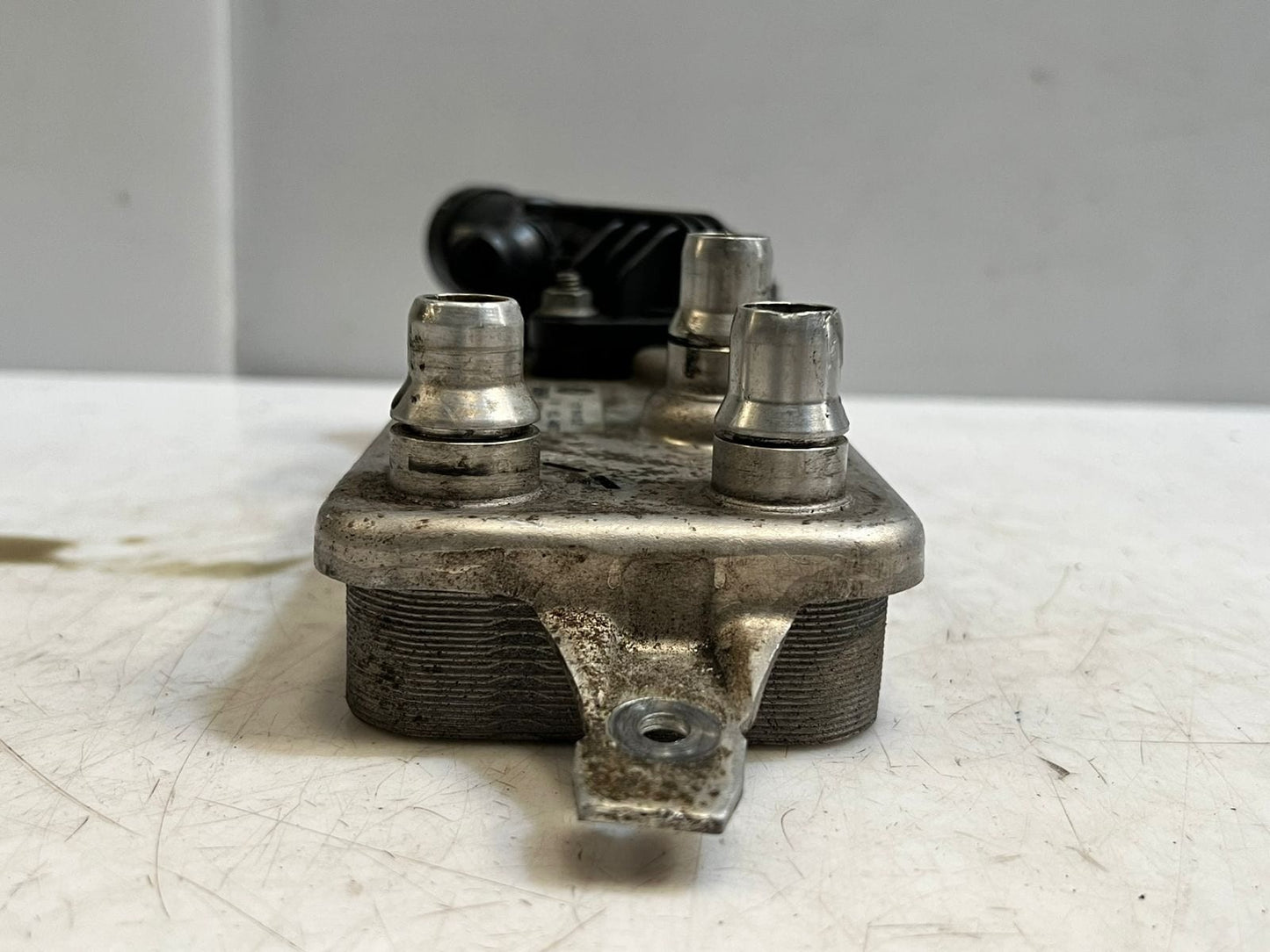 BMW F10 F07 F12 F13 F06 F11 7 MODEL Automatic Transmission Oil Cooler 7614173