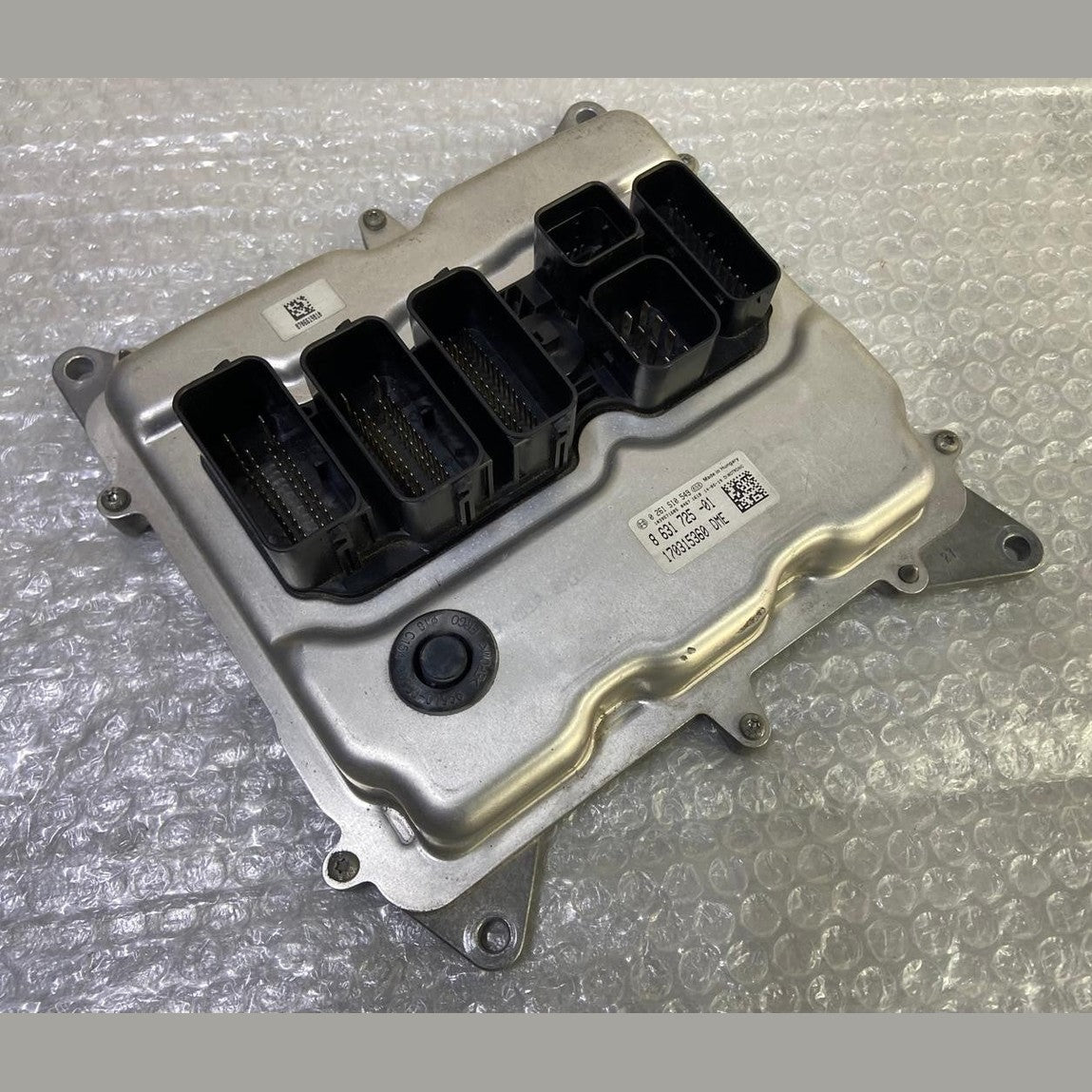 OEM BMW F22 N20 ENGINE CONTROL UNIT DME ECU SET 8631725 BOSCH