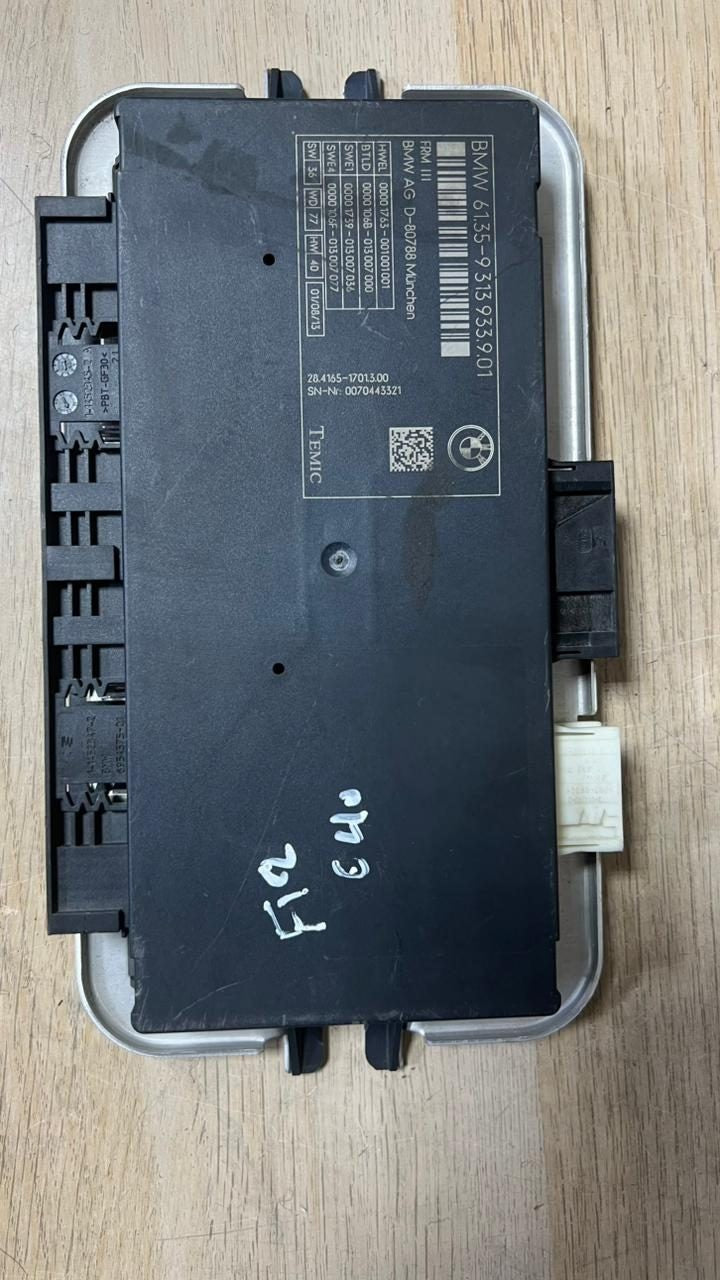 BMW 2013-2017 650i Gran Coupe Footwell Light Control Module 9313933