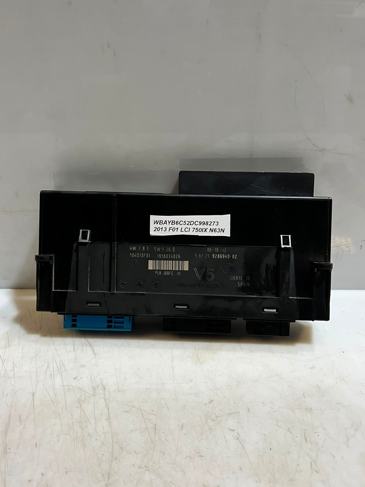 2011-2013 BMW F01 F02 F06 F10 F12 F13 528i Body Control Module 9286940 OEM