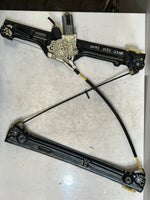 Load image into Gallery viewer, 2008-2014 BMW X6 E71 RIGHT Front Door Window Regulator With Motor 7267664 OEM