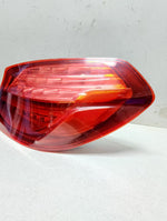 قم بتحميل الصورة إلى عارض الصور، 2012-2013 BMW 640i Rear Inner Tailgate Light 8950516 6 Series F06 F12 F13