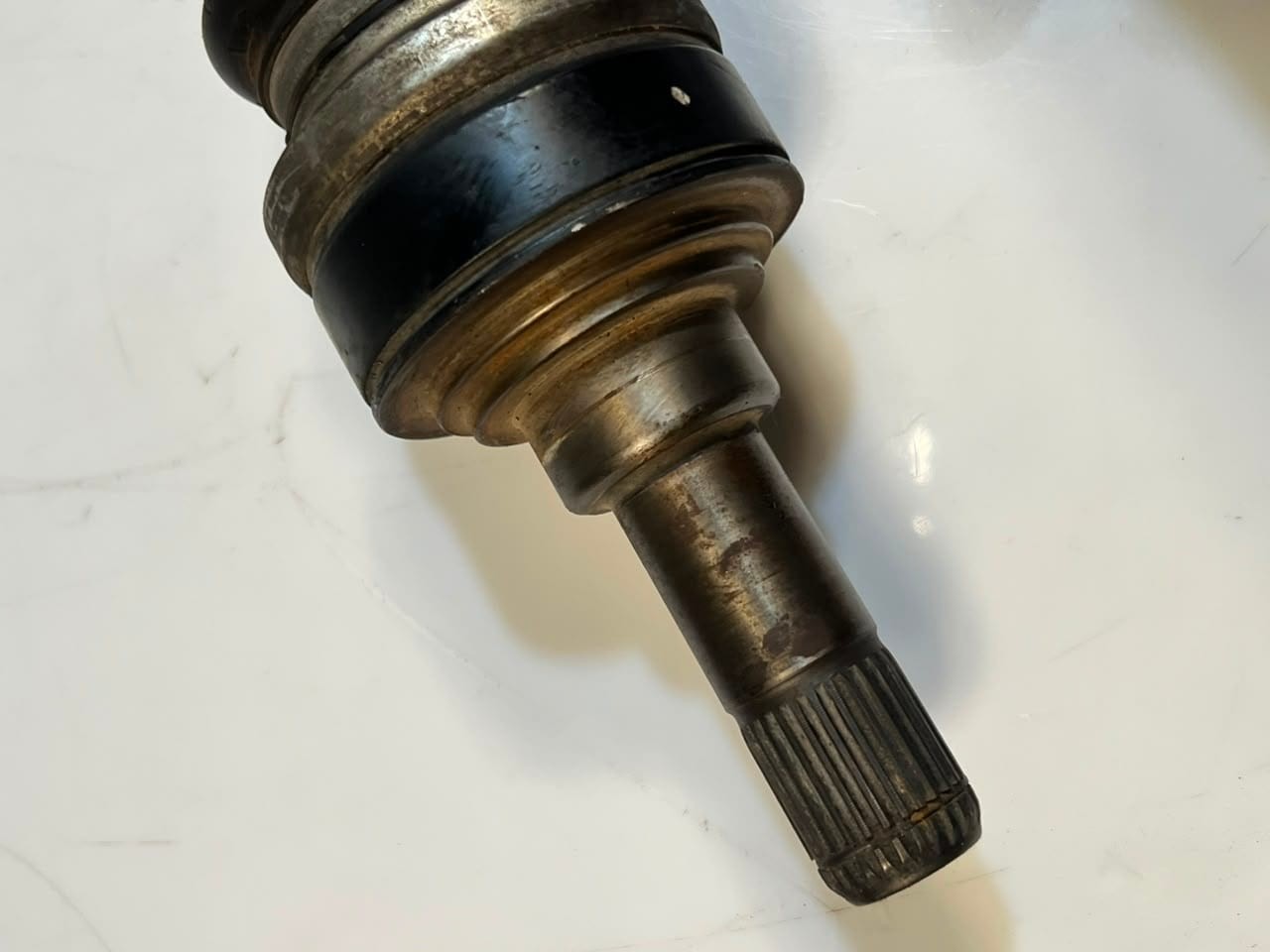 2011-2016 BMW 5 SERIES F10 F11 535i xDrive Rear Right CV Axle Shaft 7581030