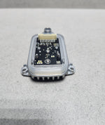 Load image into Gallery viewer, Genuine 2018-2020 BMW 740i LED Headlight Turn Signal Light Module 9498409