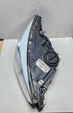 Bild in die Galerieansicht laden, BMW 2010-2013 535GT Adaptive Xenon Headlight Right 7199616 F07 GT