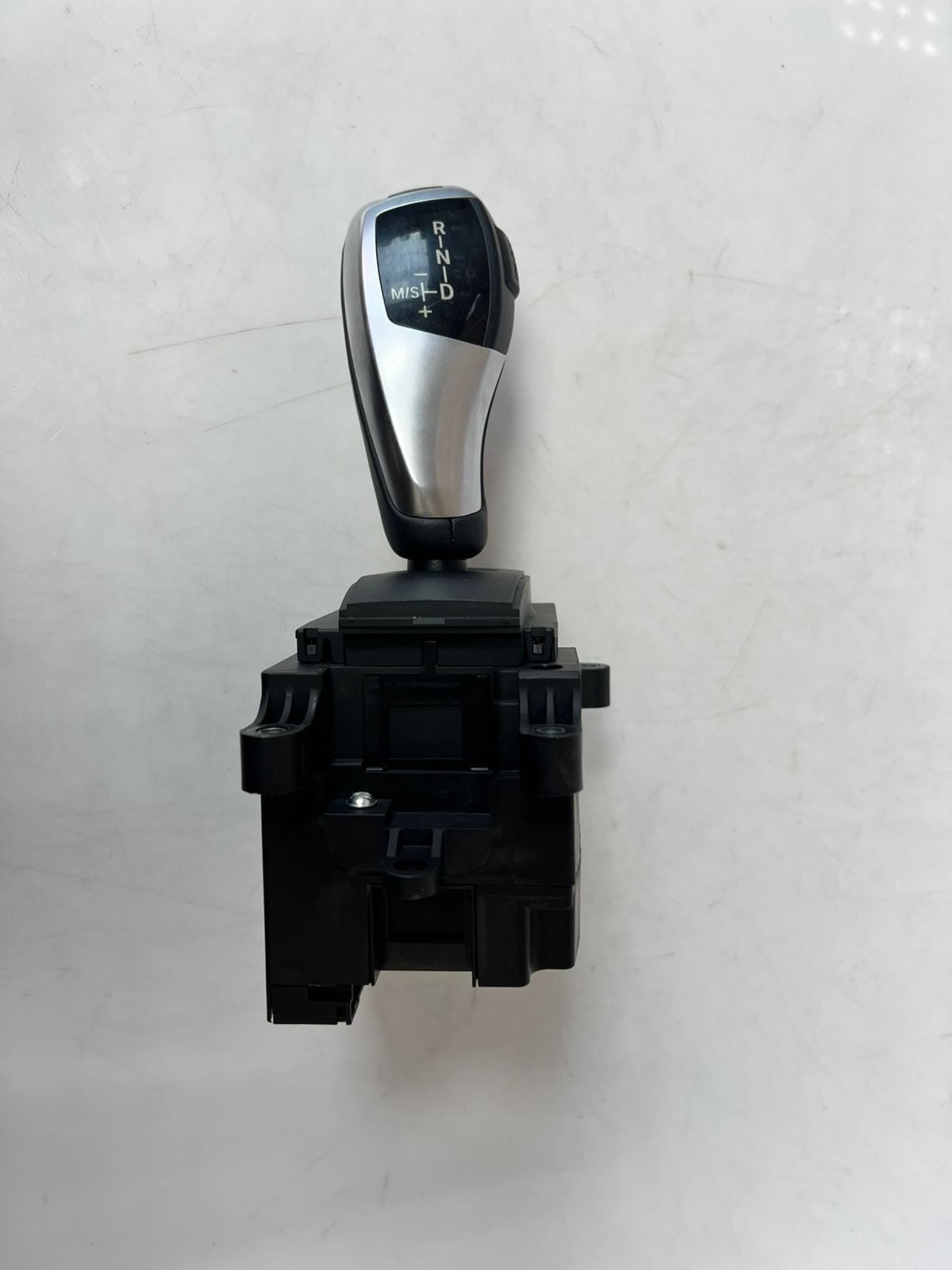 BMW 5 Series F10 F11 and 7 Series F01 Gear Selector Shift Lever 9218102 OEM