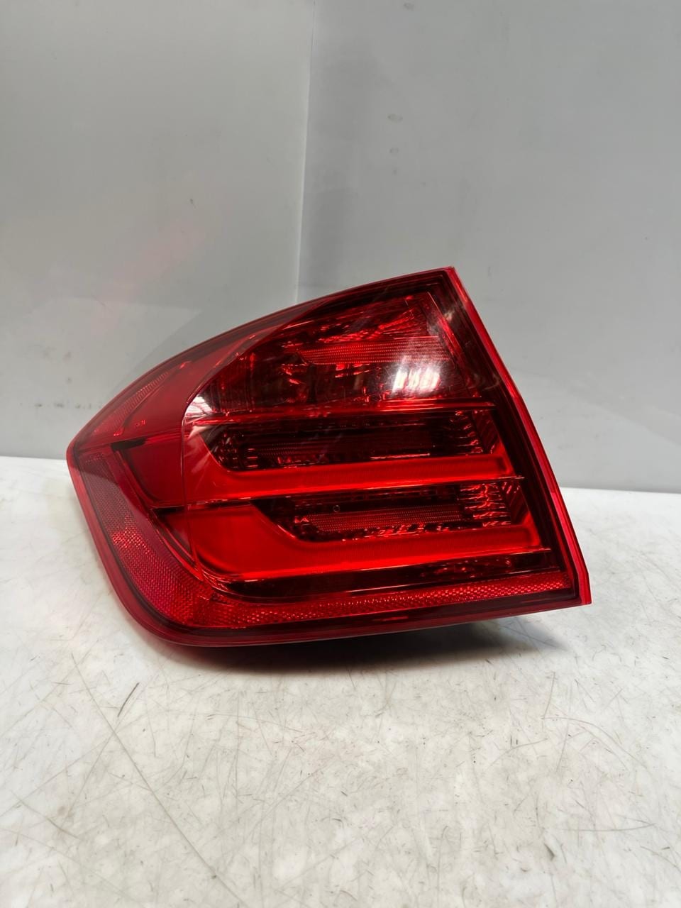 BMW 3 Series F30 F35 F31 Rear Tail Light Left Side 7372785 OEM