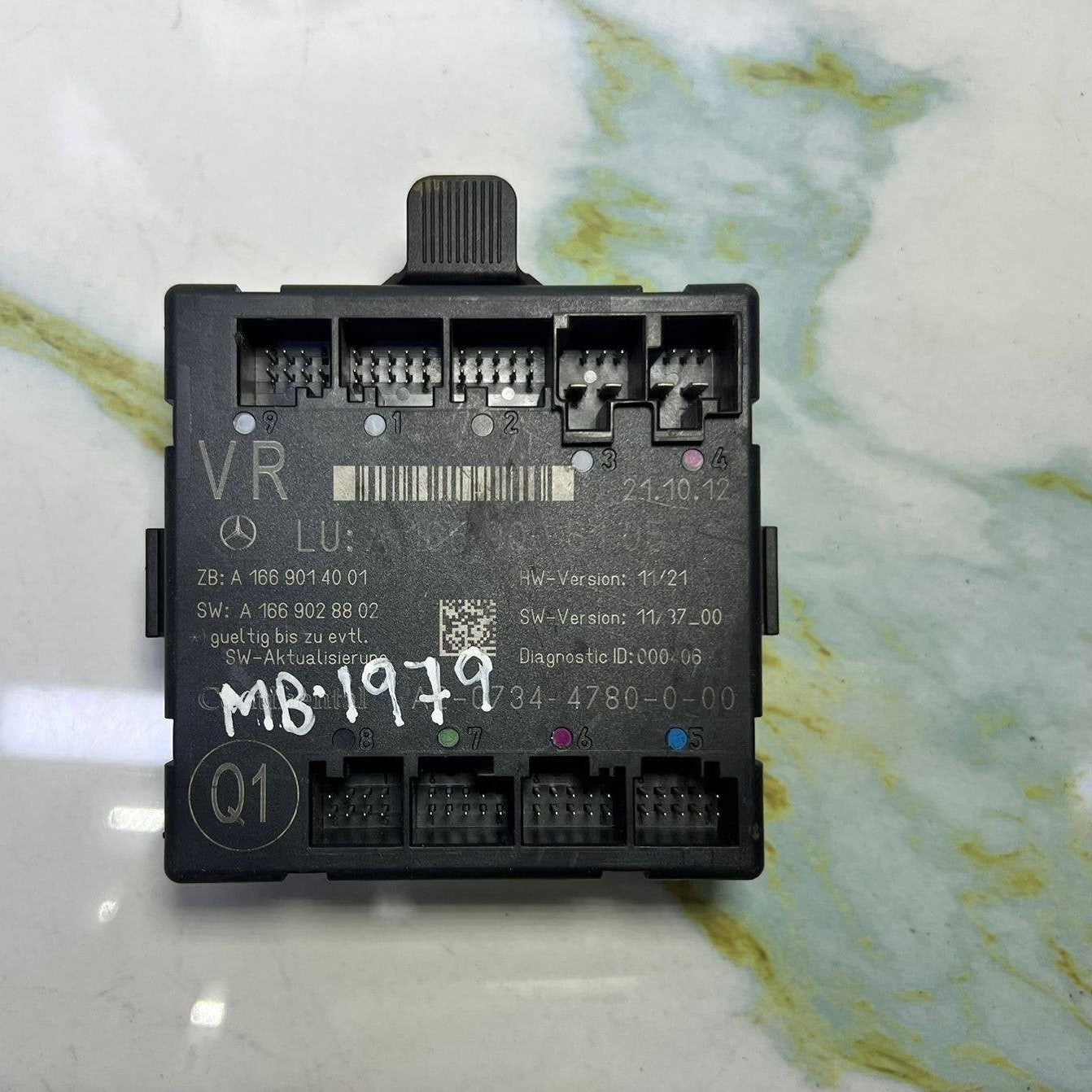 Mercedes-Benz W166 ML GL Door Control Module A1669006105