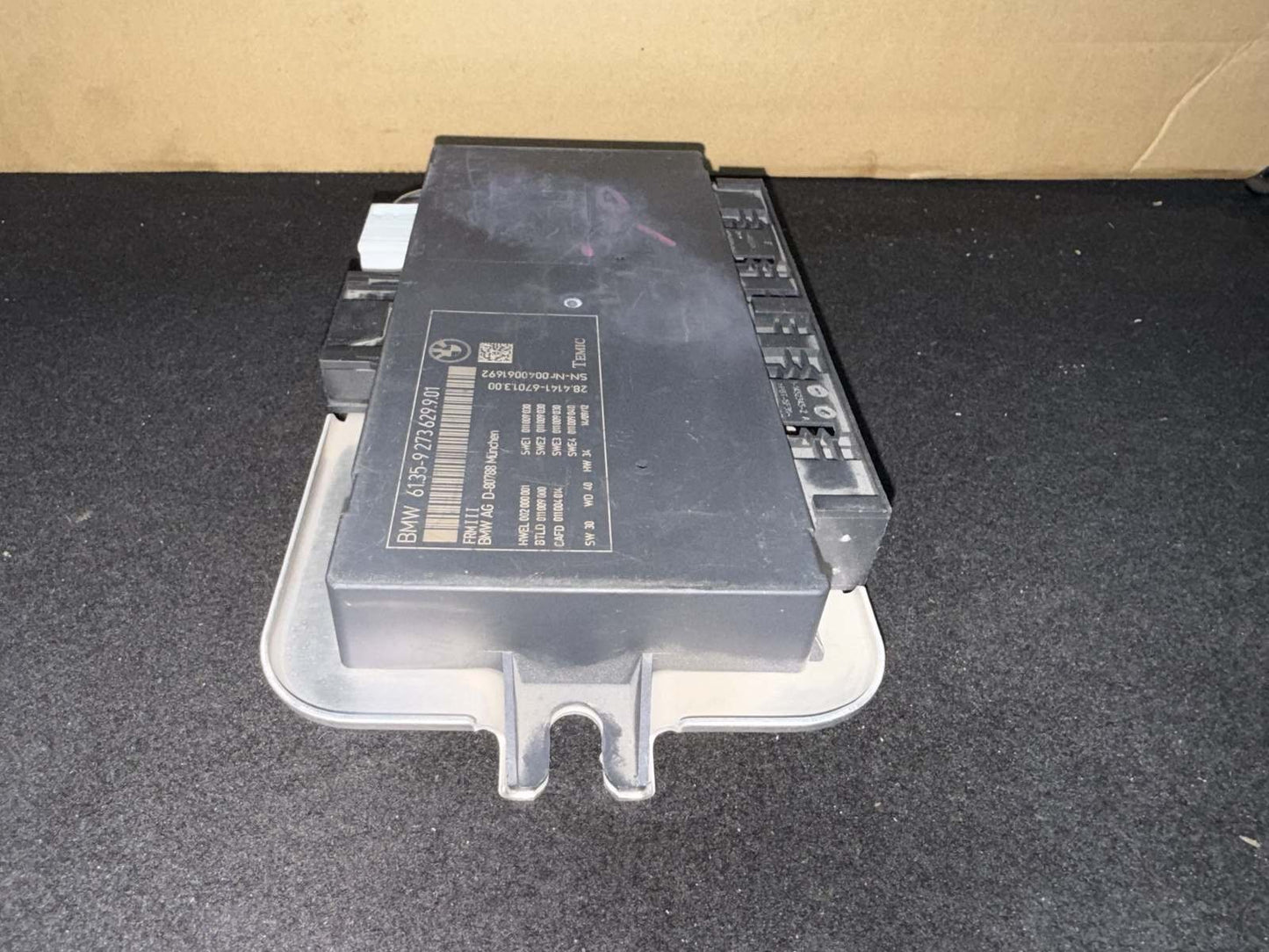 2010-2013 BMW 528i, 535i, 550i, 640i, 650i, 750i Footwell Control Module 9273629